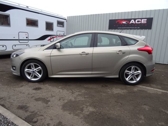 2015 Ford Focus 1.5 TDCi 120 Zetec S 5dr, 1 former keeper, 2 keys
