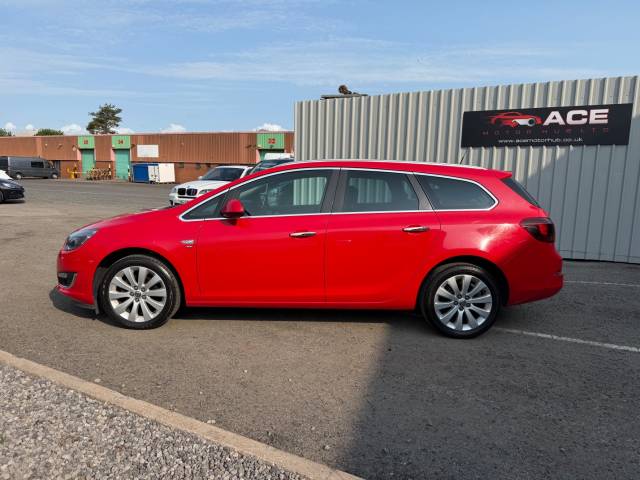 2013 Vauxhall Astra 1.6i 16V SE 5dr, 1 former keeper, FSH, 2 keys