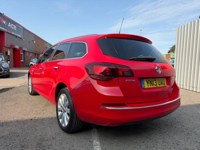 2013 Vauxhall Astra 1.6i 16V SE 5dr, 1 former keeper, FSH, 2 keys