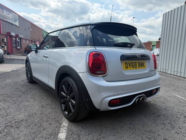 2018 Mini Hatchback 2.0 Cooper S II 3dr, SH, 2 keys, 2 keepers