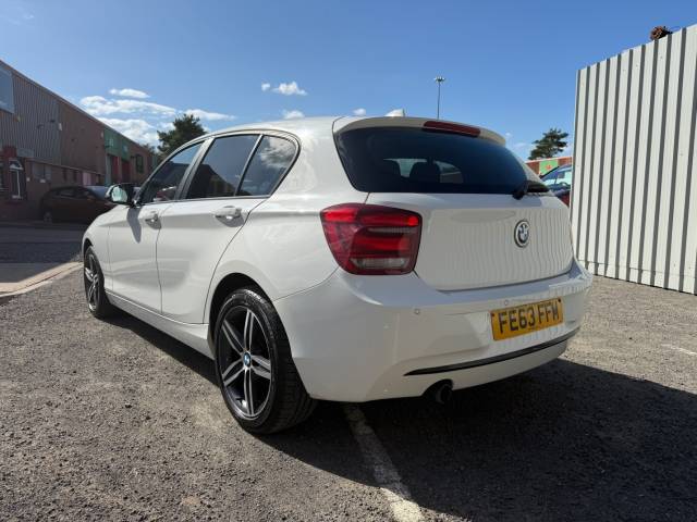 2013 BMW 1 Series 2.0 116d Sport 5dr, cheap tax, SH, 2 keys
