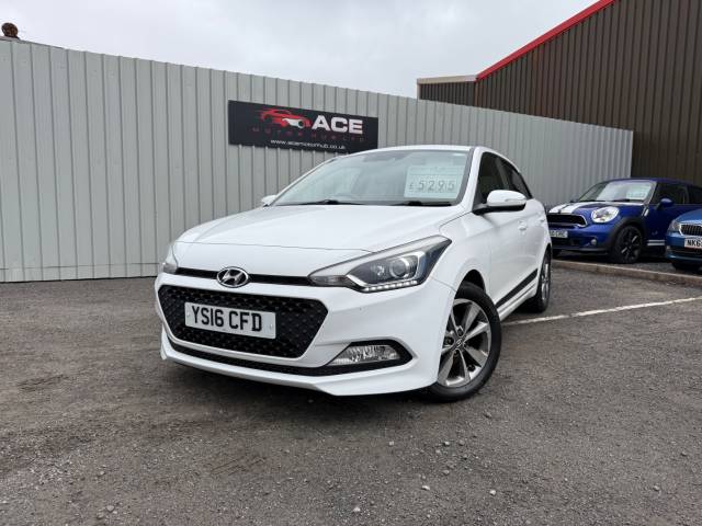 Hyundai i20 1.4 Premium 5dr, FSH, 2 keys, great spec Hatchback Petrol White